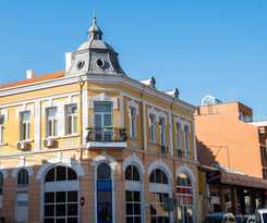 Hotel Otantik Shumen