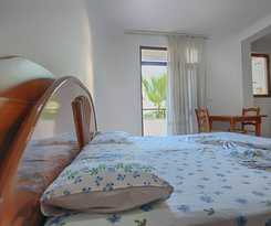 Hotel Real