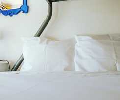 Hotel Help Yourself Hostels - Restelo