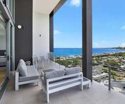 Hotel Rise Sunshine Coast