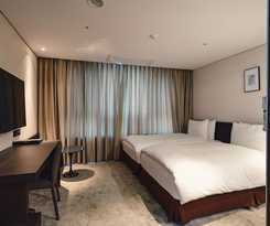 Hotel Ramada Encore by Wyndham CheonAn