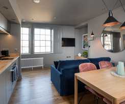 Hotel Hiding Space - Trim Street Apartments