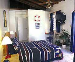 Hotel The Lazy Parrot Inn