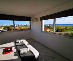 Hotel Nissi Adonis Suites
