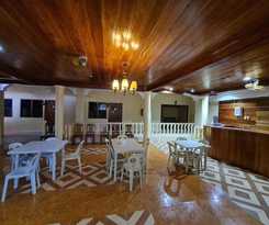Hotel La-Familia Guest House