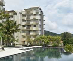 Hotel By The Sea