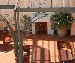 IONAS HOTEL