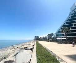 Hotel GLOBALSTAY Batumi View Apartments. Beach