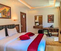 Hotel Petra Bermudez