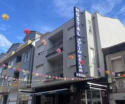 Hotel Hostal Julio Cesar