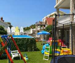 Hotel Family House with pool and sea view