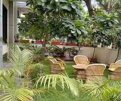 Hotel BlueNeck Sec 41 Millenium City Centre