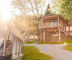 Hotel Chalet in Kotschach Near Ski Area Vorhegg
