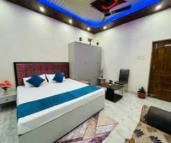 Hotel Star Residency