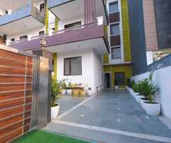 Hotel Lime Tree Premier Near Medanta Medicity
