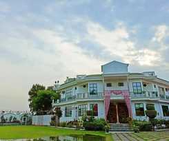 Hotel Garden Resorts and