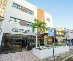Hotel Novus Laureles