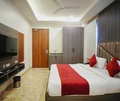 Hotel Hari\'s Court - and Banquet