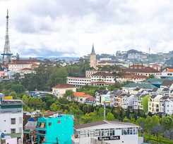 Hotel Sky House