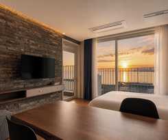 Hotel Urbanstay Siheung Geobukseom
