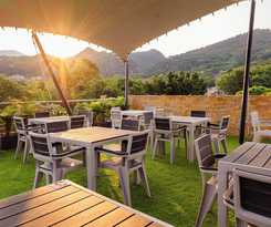 Hotel Central Suites by HandR