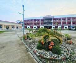 Hotel EC near Laoag Airport