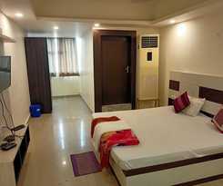 Hotel Raj Mahal Rooms and Banquet Hall