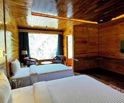 Hotel Blue Poppy Premier