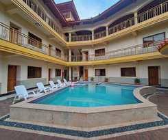 Hotel Pacific Pearl