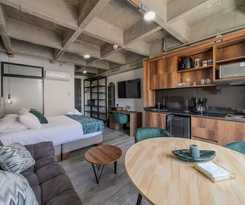 Hotel Epic Suites x Ahead