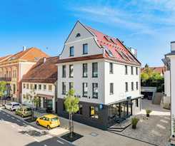  HOTEL NICE