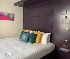 Hotel Lynwood House