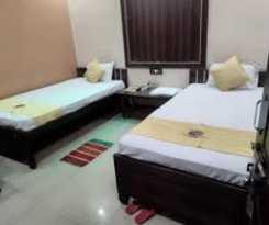Hotel Shakuntla Palace 400 mts to Vishnupad Temple