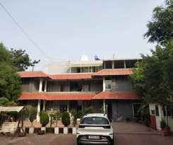 Hotel The Moonlight Resort Indore