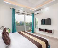 Hotel Saavi Sector- 45
