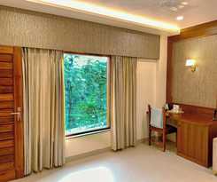 Hotel Ananda Kashi
