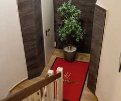  HLN APARTMENTS