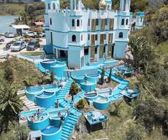Hotel y Termales Castillo del Lago