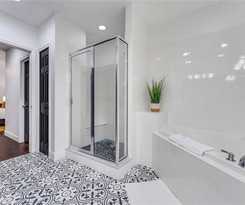 Hotel 3 bed - Private Oasis - Completley Immaculate