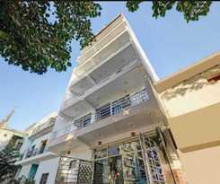 Hotel royal saprk inn1