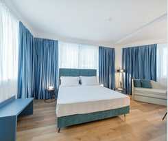  BISCARDI HOTEL