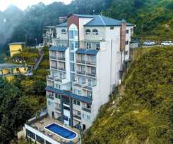 Hotel Q\' Nest Cloud End Lansdowne
