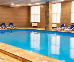 Hotel Spacious 1BR Pool and Sauna