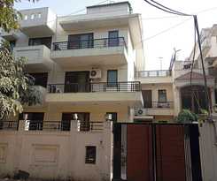 Hotel Royal India - South City 1