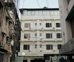 Hotel Momon