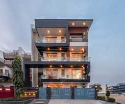 Hotel Florence and Banquets By Elite Sol