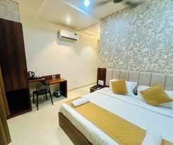 Hotel Deep Palace