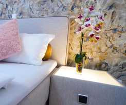  Hotel Astra