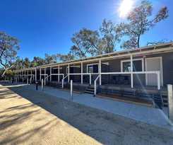 Hotel Hay Caravan Park