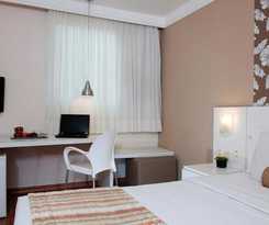 Hotel P&iacute;er Vit&oacute;ria